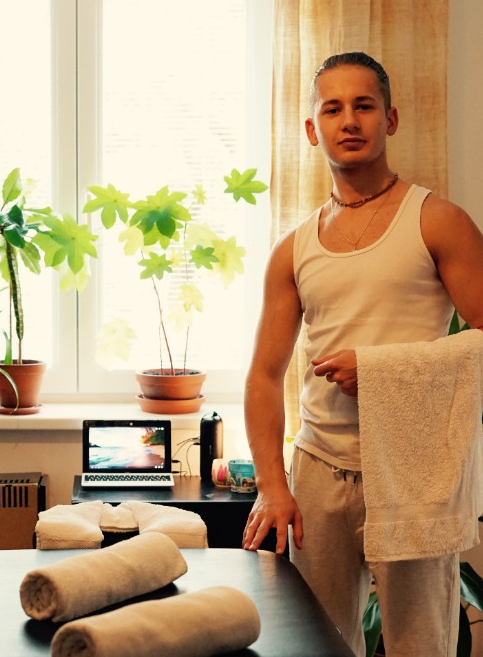 Vasyl Mytrovka, profesionální masér, Physical Therapist